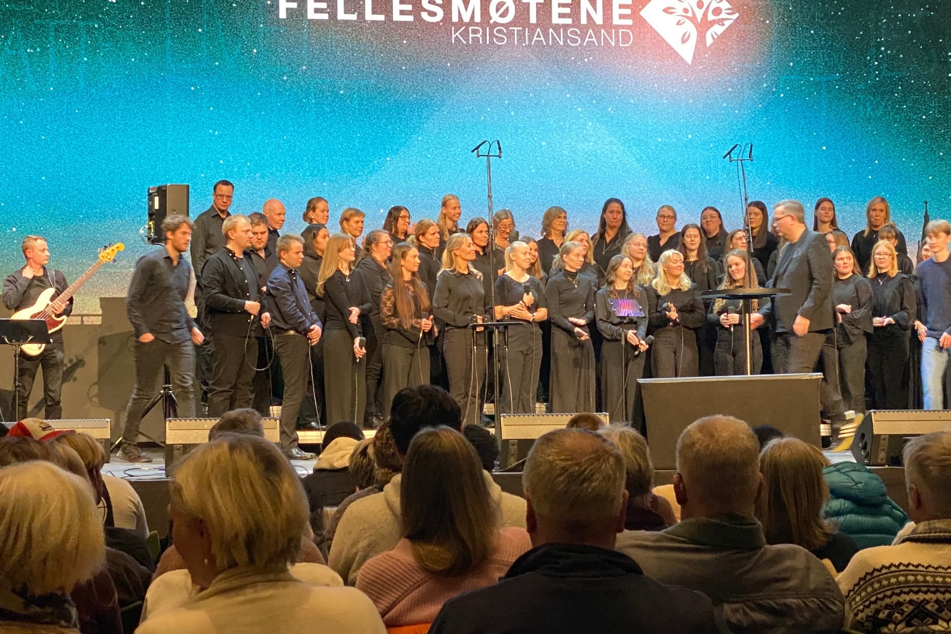 Konsert - Salem Gospelkor deltar på gudstjenesten i Hönö missionskyrka.